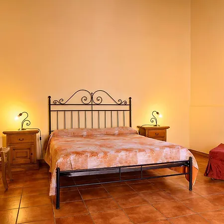 Farm stay La Pietra Antica O' Munti Mascali