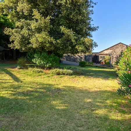 La Pietra Antica O' Munti Farm stay Mascali