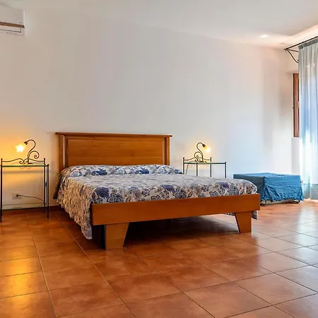 Farm stay La Pietra Antica O' Munti